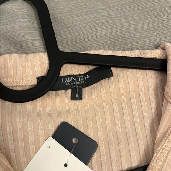 Beige shirt - Picture 2 of 2